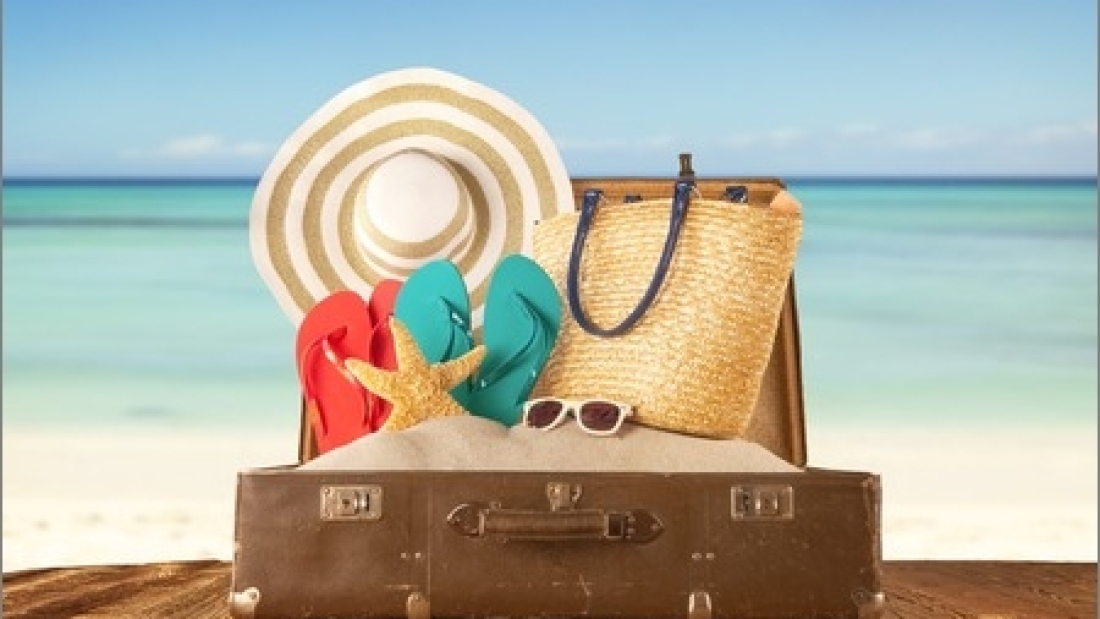 holiday-suitcases-9